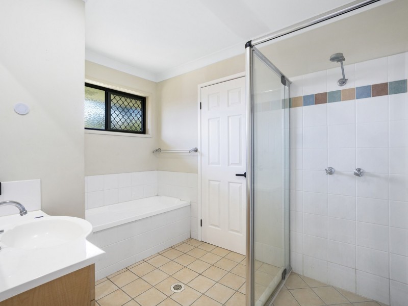 2/32 Bushgum Crescent, Upper Coomera QLD 4209