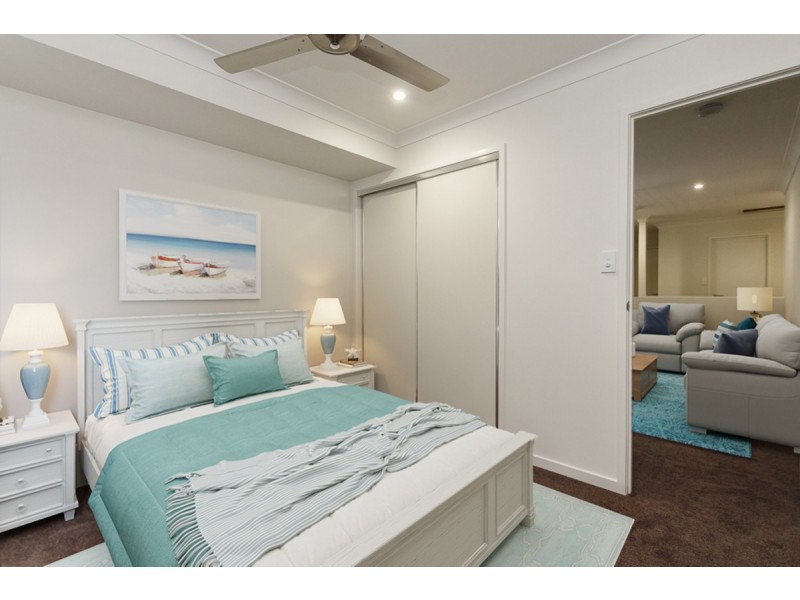 65 Macintyre Parade, Pacific Pines QLD 4211