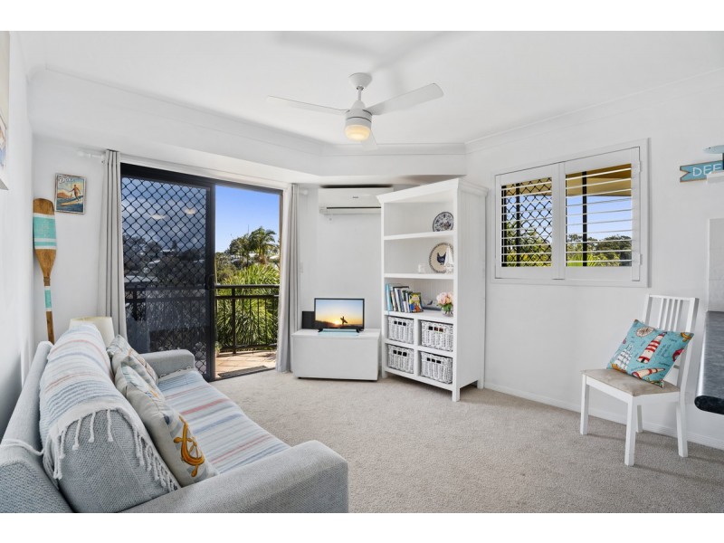 22/10-12 Bath Street, Labrador QLD 4215