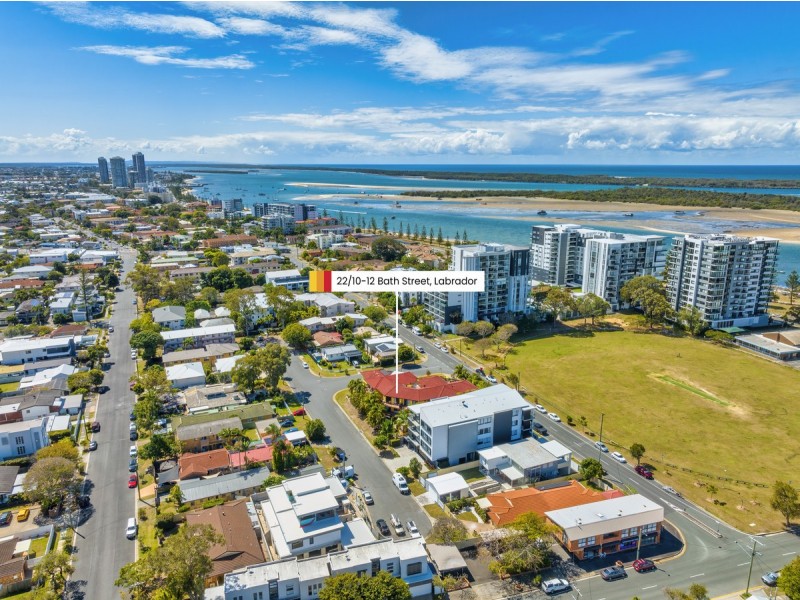 22/10-12 Bath Street, Labrador QLD 4215