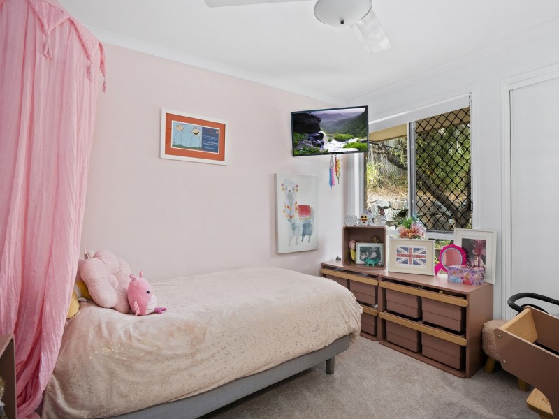 2/74 Village Way, Oxenford QLD 4210