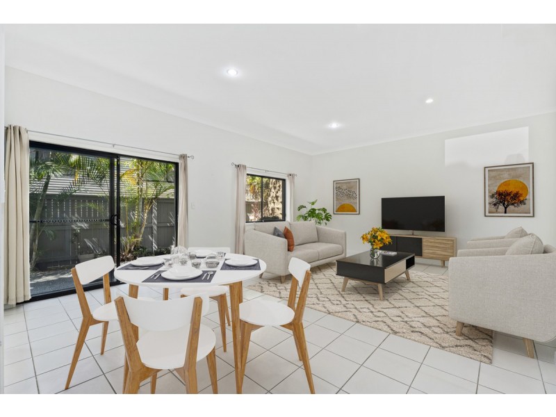 31/2 Ridgeline Way, Highland Park QLD 4211