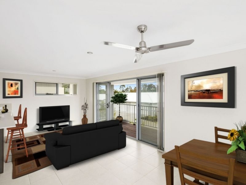 1/2 Kay Street, Pimpama QLD 4209