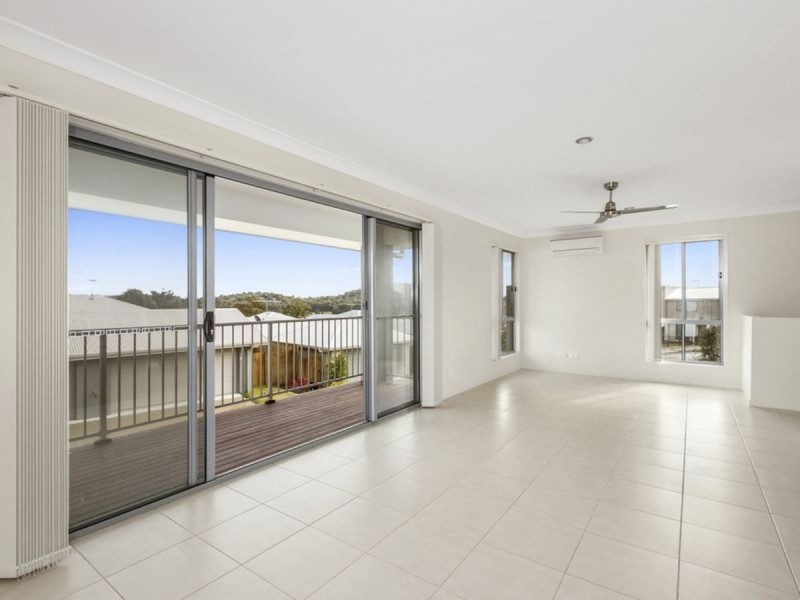 1/2 Kay Street, Pimpama QLD 4209