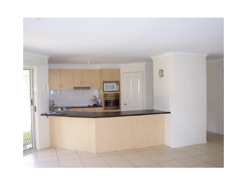 7 Crystal Springs Court, Maudsland QLD 4210