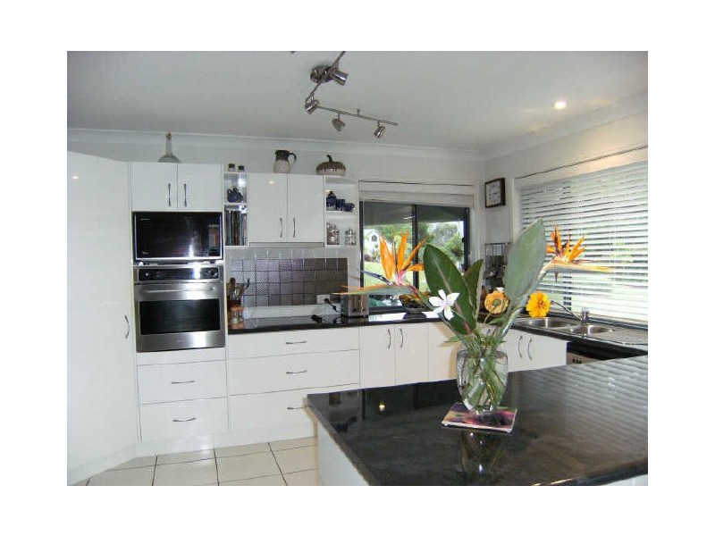 18 Nathanvale Drive, Mount Nathan QLD 4211