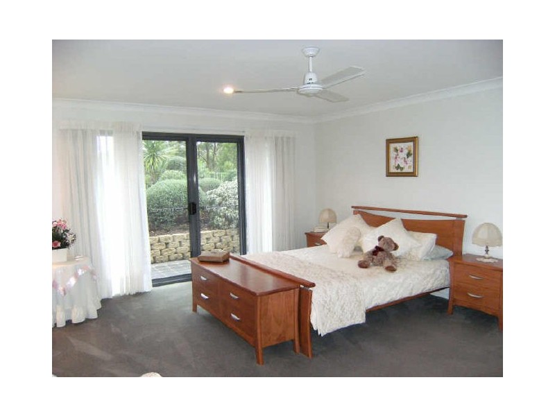 18 Nathanvale Drive, Mount Nathan QLD 4211