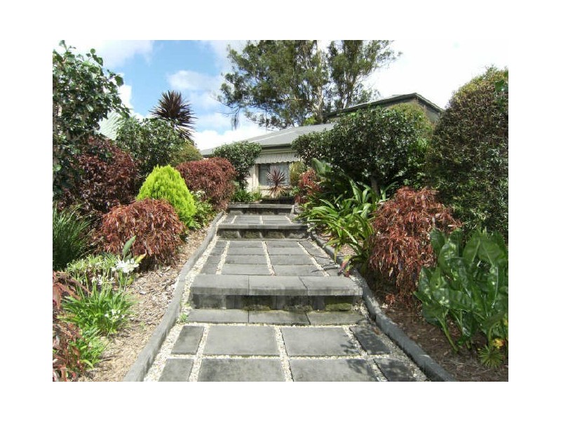 18 Nathanvale Drive, Mount Nathan QLD 4211