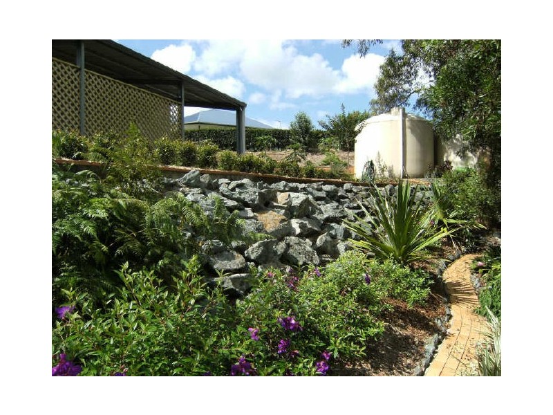 18 Nathanvale Drive, Mount Nathan QLD 4211