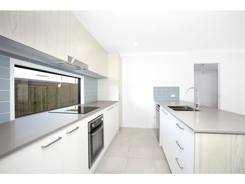 1 Fitzroy Street, Holmview QLD 4207