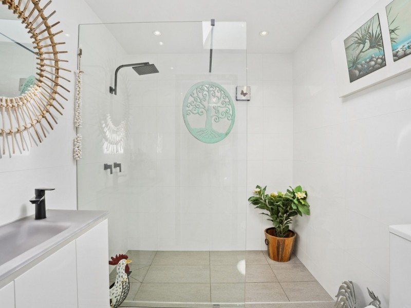 10 Lloyds Road, Springbrook QLD 4213