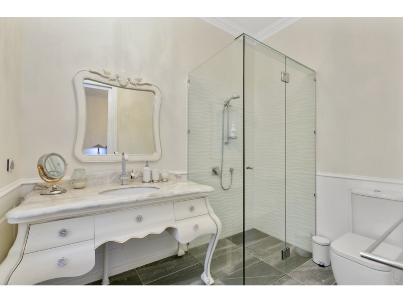 1 Carole Drive, Nerang QLD 4211