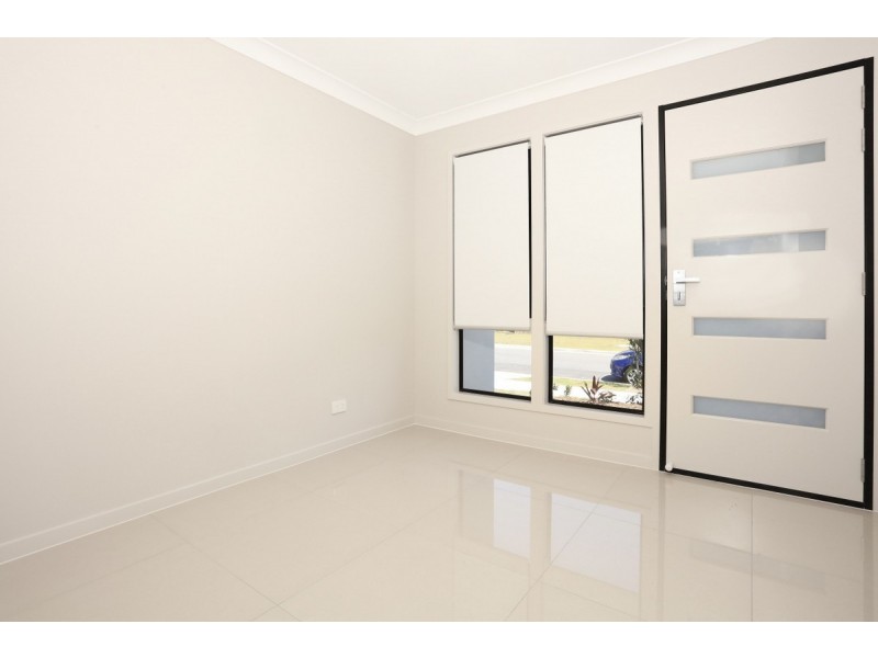 130 Fairbourne Terrace, Pimpama QLD 4209