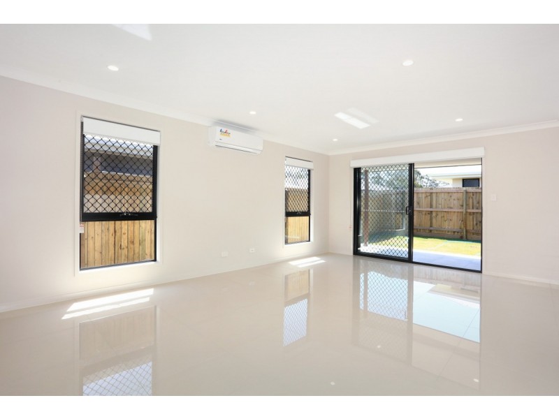 130 Fairbourne Terrace, Pimpama QLD 4209