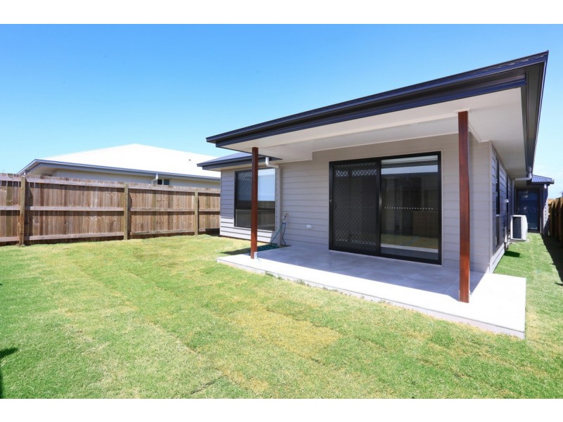130 Fairbourne Terrace, Pimpama QLD 4209