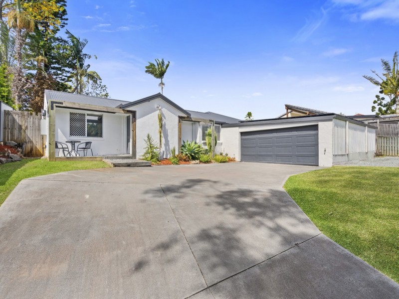 16 Bartlett Avenue, Nerang QLD 4211