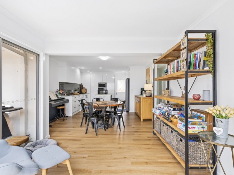 16 Bartlett Avenue, Nerang QLD 4211