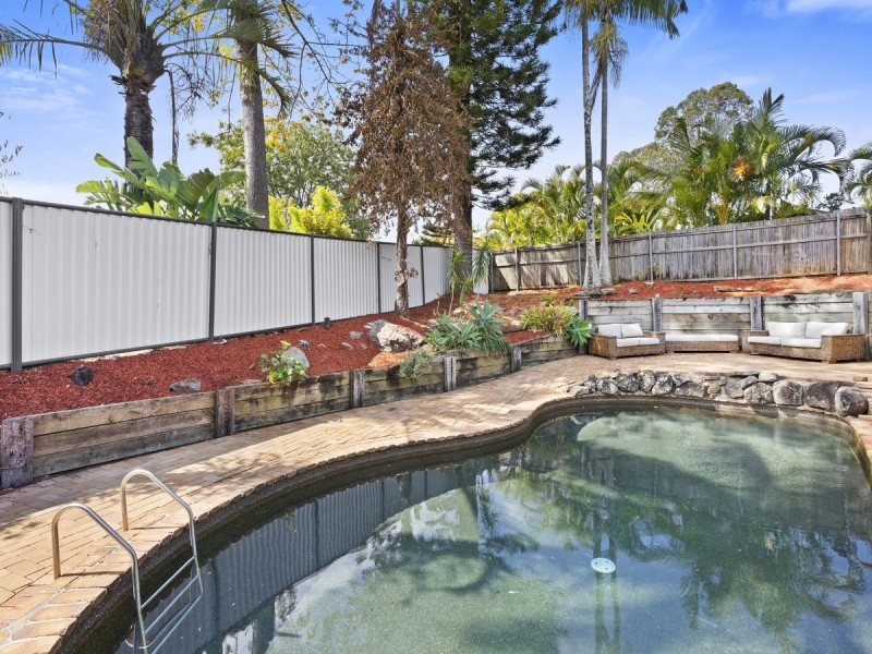 16 Bartlett Avenue, Nerang QLD 4211