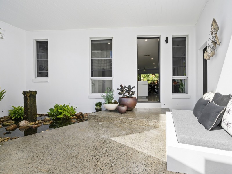 2/11 Cezaire Avenue, Varsity Lakes QLD 4227