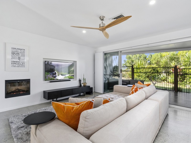 2/11 Cezaire Avenue, Varsity Lakes QLD 4227