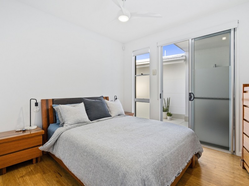 2/11 Cezaire Avenue, Varsity Lakes QLD 4227