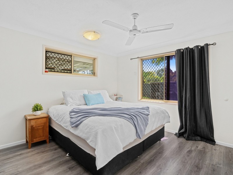 10 Jade Stone Court, Carrara QLD 4211