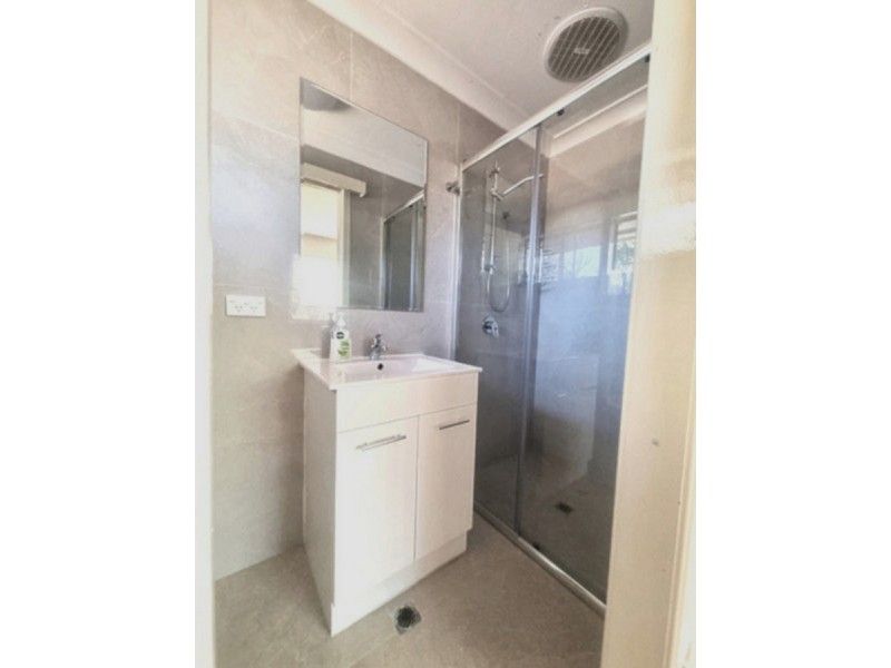 19 Oceanic Drive, Mermaid Waters QLD 4218