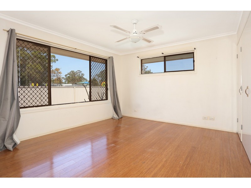 19 Oceanic Drive, Mermaid Waters QLD 4218