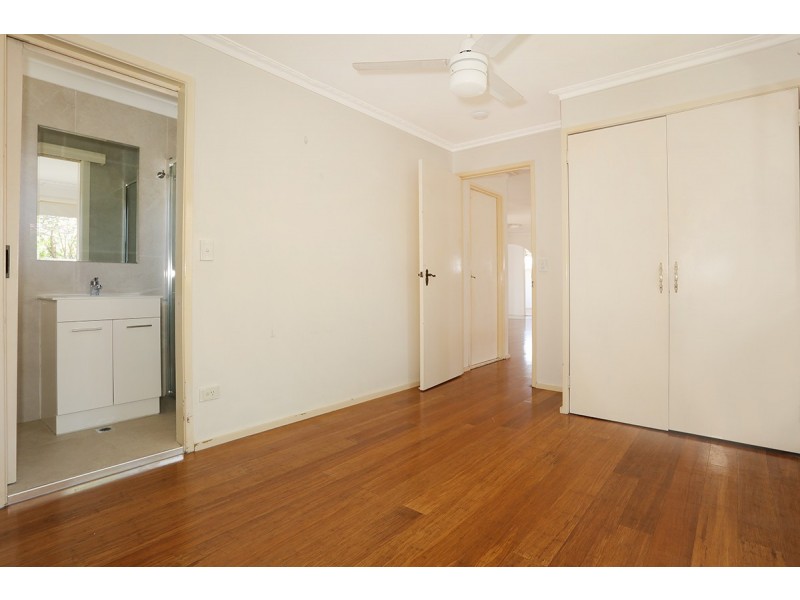 19 Oceanic Drive, Mermaid Waters QLD 4218