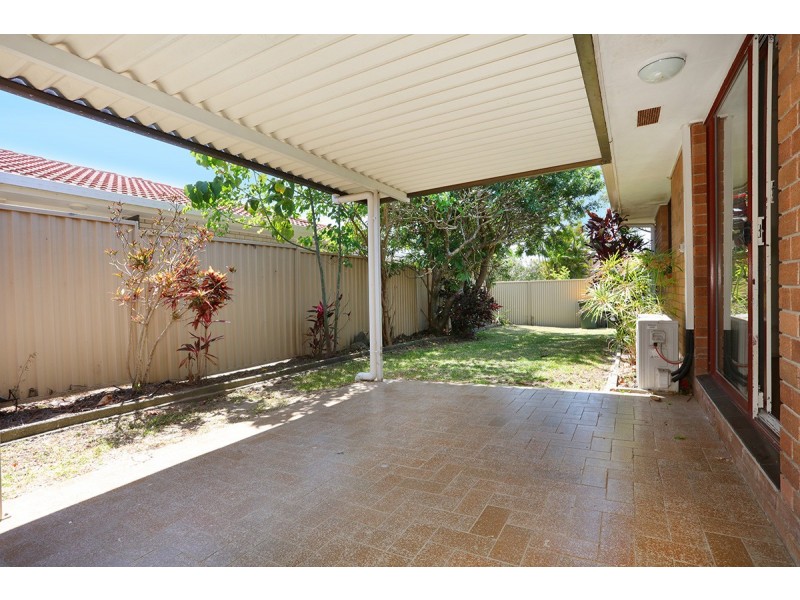 19 Oceanic Drive, Mermaid Waters QLD 4218