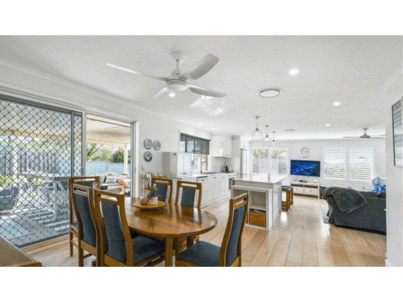 188 Alexander Drive, Highland Park QLD 4211