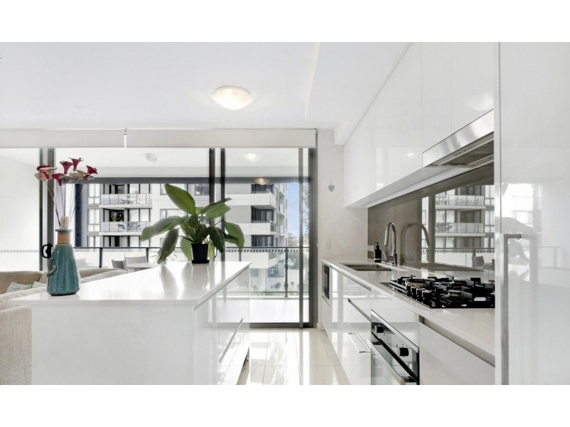 306/378 Marine Parade, Labrador QLD 4215