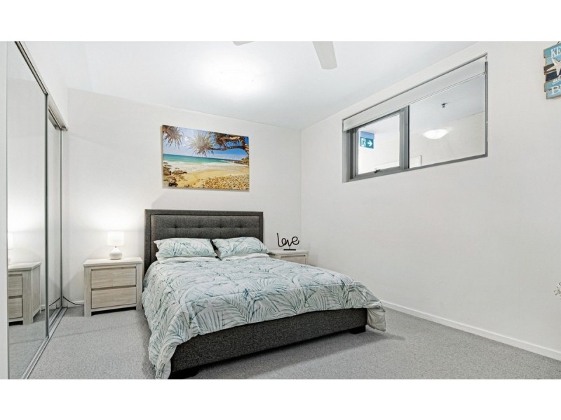 306/378 Marine Parade, Labrador QLD 4215