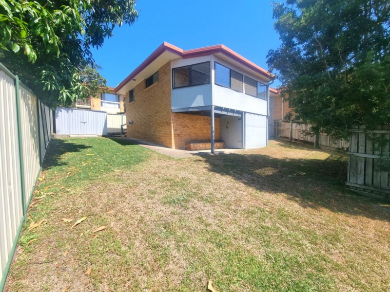 2/4 Daisy Street, Elanora QLD 4221