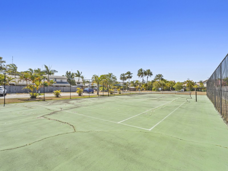 15/18-21 St Kevins Avenue, Benowa QLD 4217