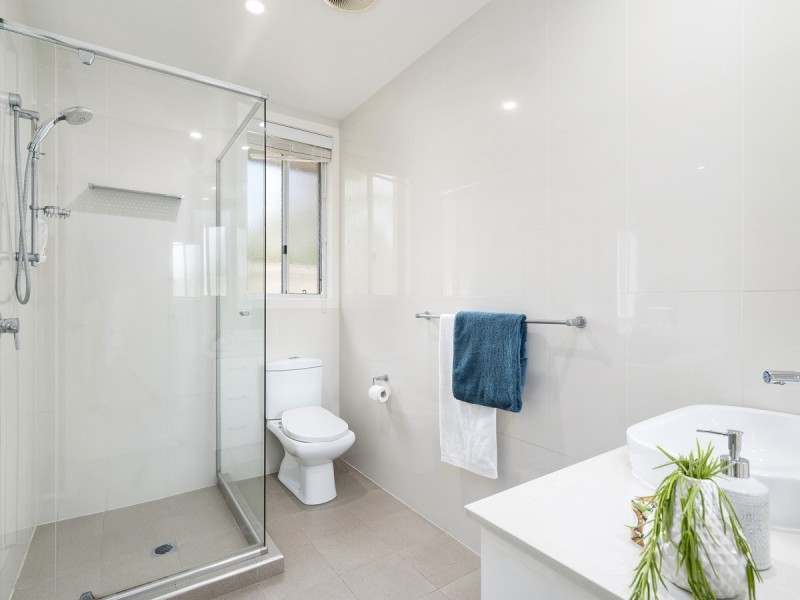 24 Ballah Crescent, Highland Park QLD 4211