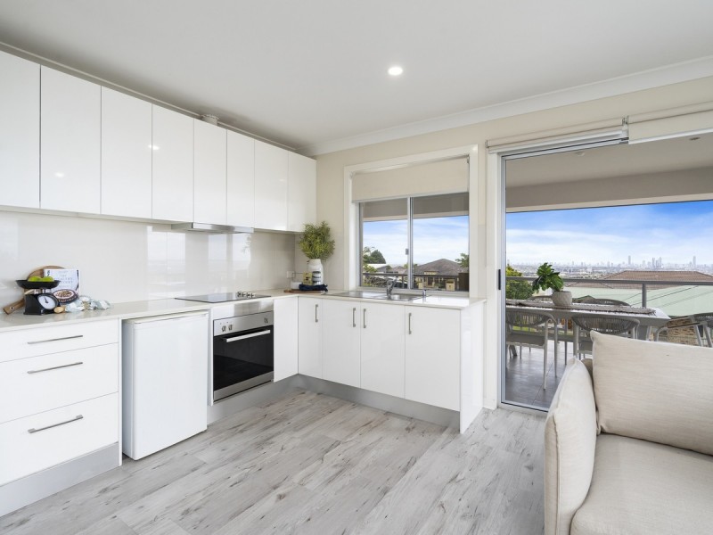 24 Ballah Crescent, Highland Park QLD 4211