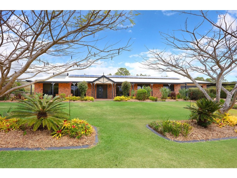 6 Lookout Place, Mount Nathan QLD 4211