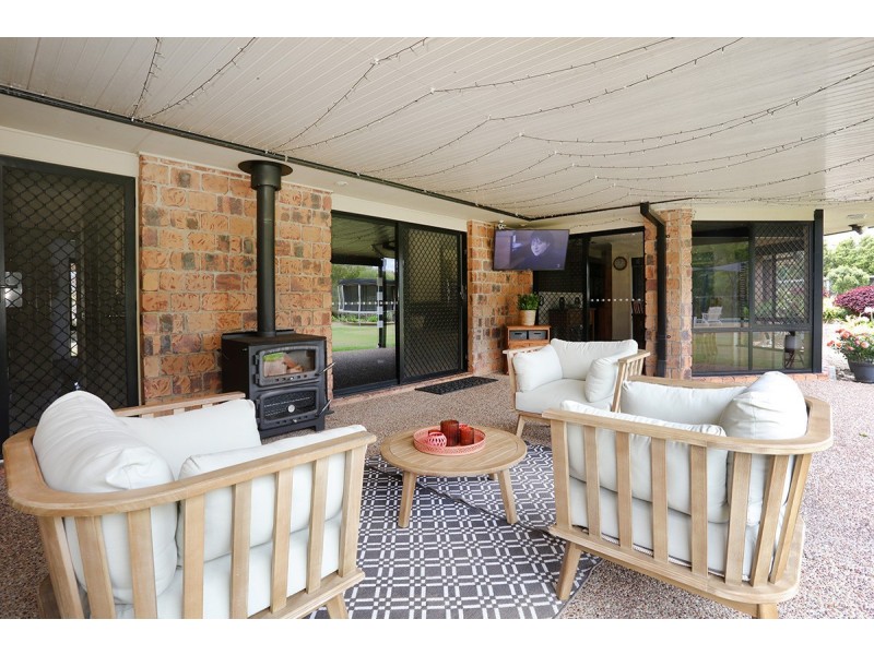 6 Lookout Place, Mount Nathan QLD 4211