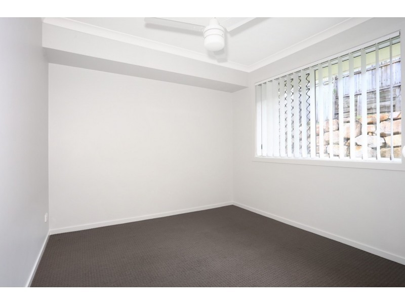 7 Penfolds Court, Holmview QLD 4207