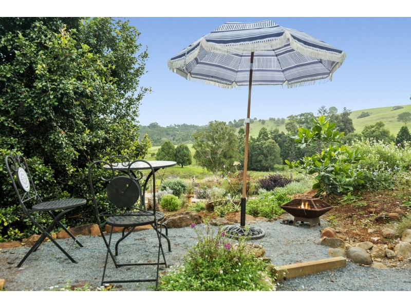 13-17 Acacia Court, Beechmont QLD 4211