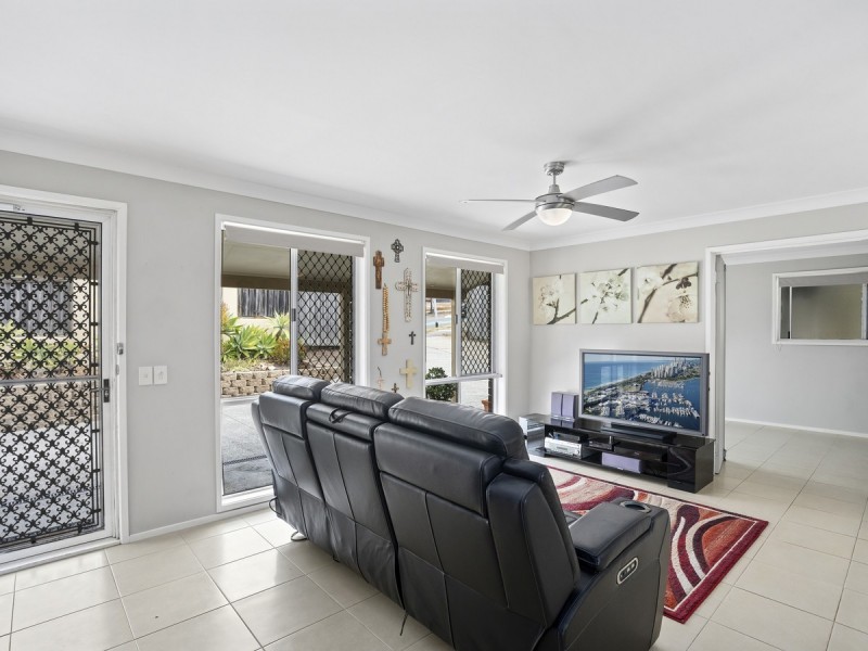 29 Mcleod Street, Highland Park QLD 4211