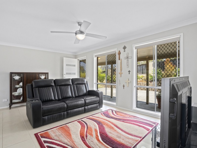 29 Mcleod Street, Highland Park QLD 4211