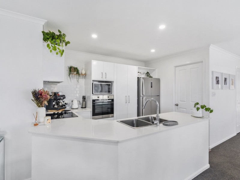 16 Bards Court, Nerang QLD 4211