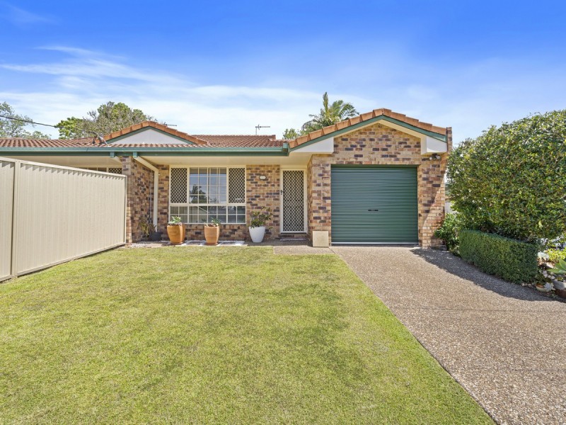 2/4 Judith Avenue, Southport QLD 4215