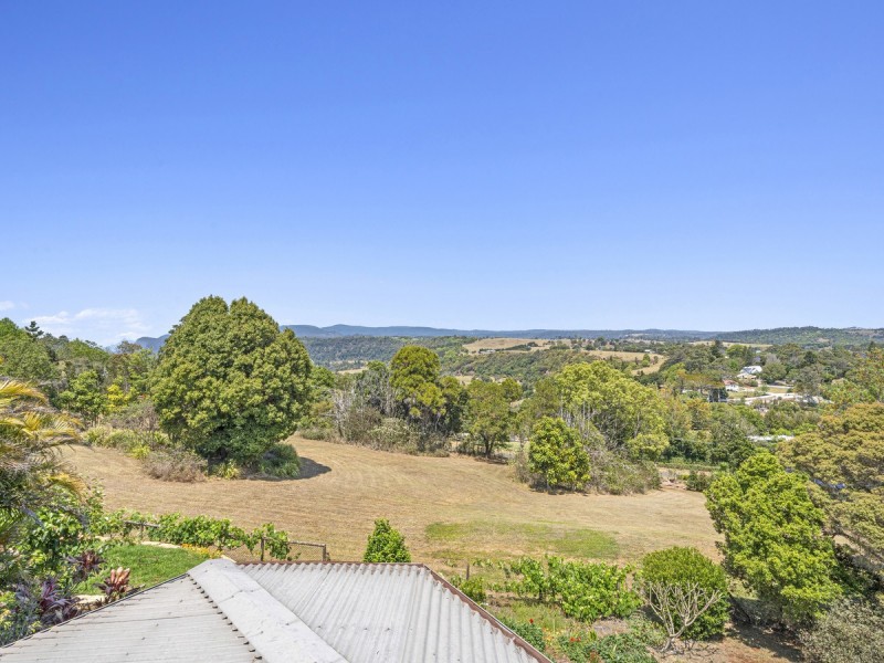 4 Poplar Court, Beechmont QLD 4211