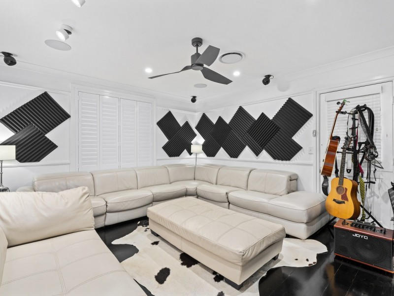 10 Coolibah Road, Gaven QLD 4211