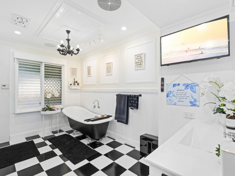 10 Coolibah Road, Gaven QLD 4211