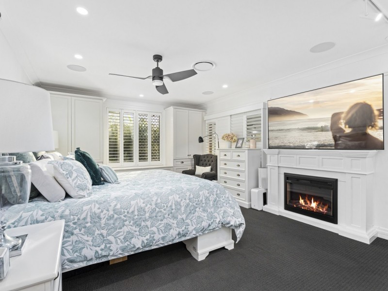 10 Coolibah Road, Gaven QLD 4211