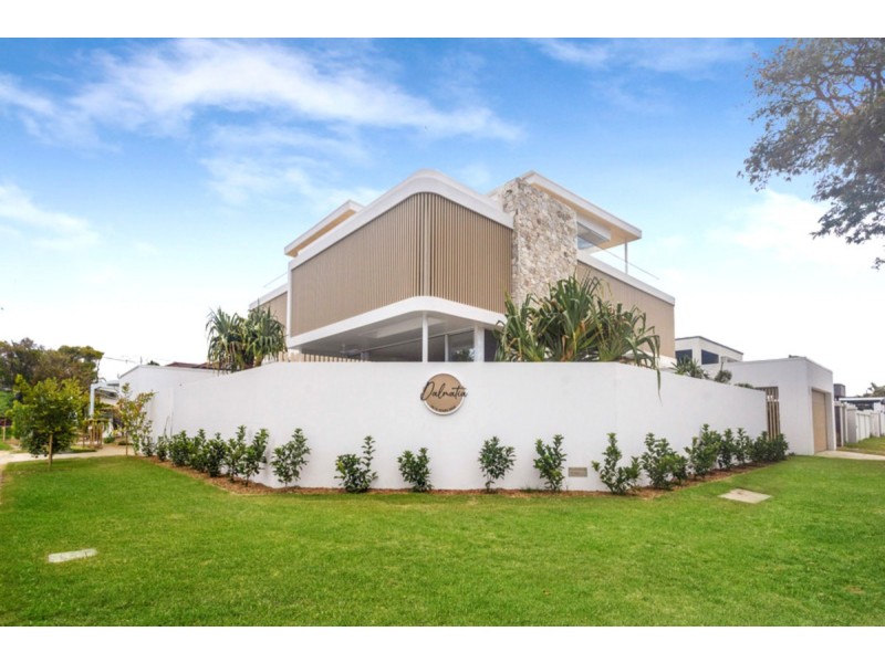 32a T E Peters Drive, Broadbeach Waters QLD 4218